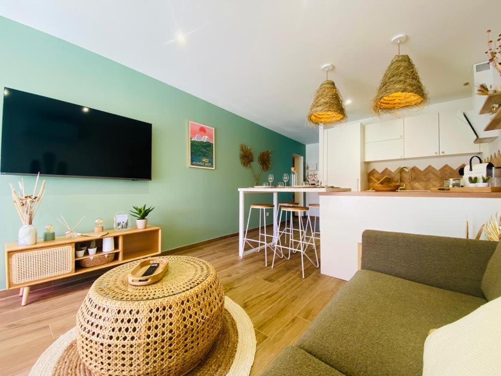 Le Bali, Exceptionnel P3 Avec Piscine A 2 Min Des Plages , Parking, Wifi Et Climatisation Appartement